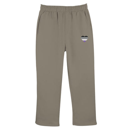 Fluffy Track Sweatpants mit Herz Stick - Asexual